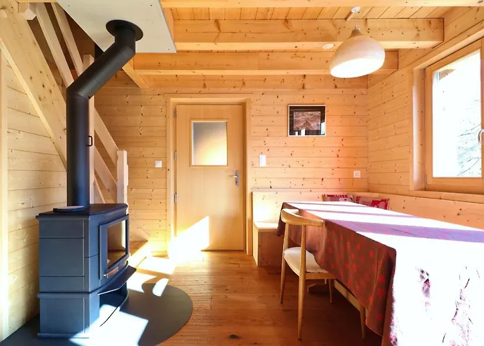 Comfortable In The Heart Of Nature, Calm And Peaceful 木屋 *